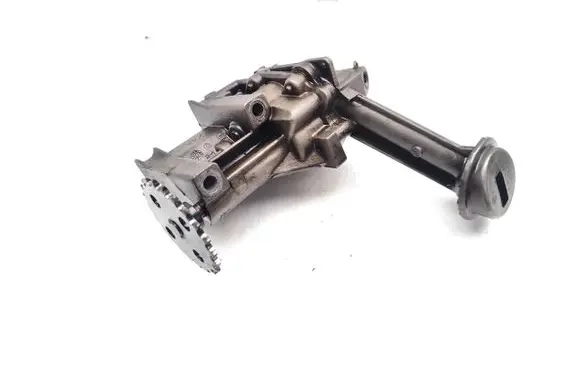 Nissan Qashqai Oil pump 7700600532