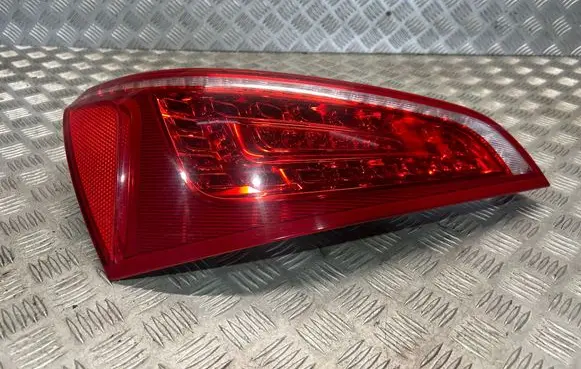 Rear/tail lights