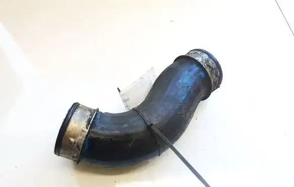 Intercooler hose/pipe
