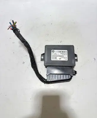 BMW 5 F10 F11 Hand brake control module 6863277 23122010 0141402267