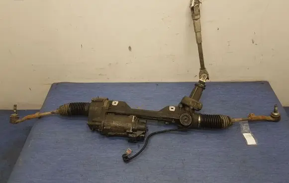 BMW 1 E82 E88 Steering rack 6782197