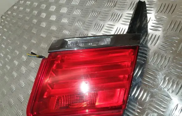 BMW 7 F01 F02 F03 F04 Tailgate rear/tail lights 7182206