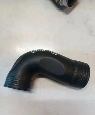 Volvo V40 Intercooler hose/pipe 31338572