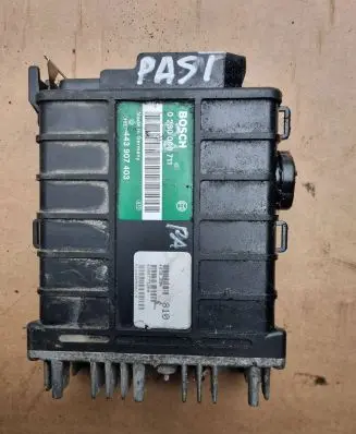 Volkswagen PASSAT B3 Engine control unit/module 443907403 0280000711