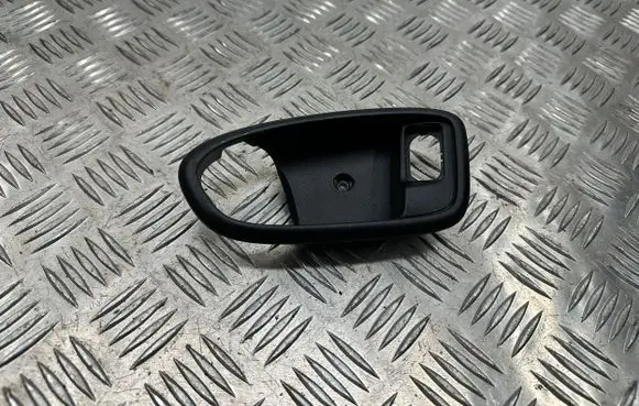 Ford Mondeo MK IV Front door interior handle trim 6M21U226A37
