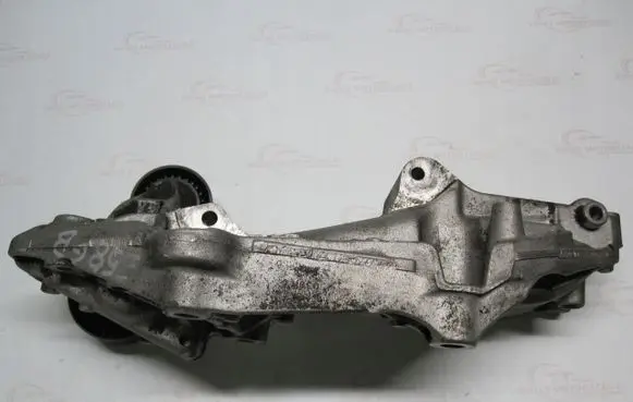 Nissan Qashqai+2 Generator/alternator bracket 117103585R