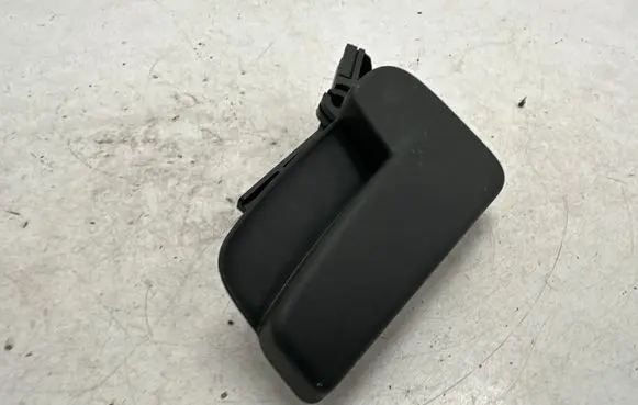 Volkswagen Golf VIII Engine bonnet (hood) release handle 5H2823533