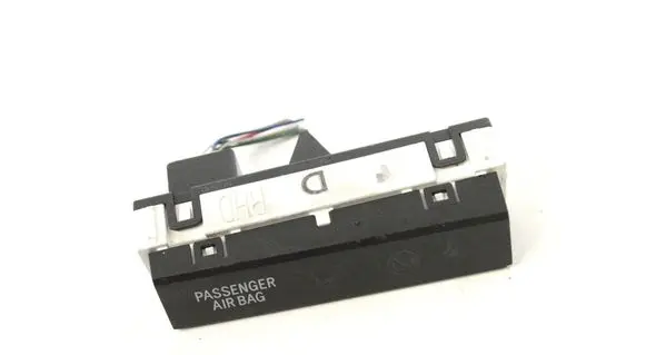 Toyota Prius (XW30) Passenger airbag on/off switch 
