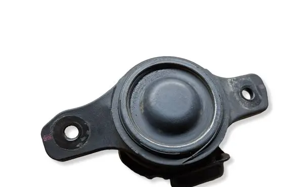 Subaru Forester SH Engine mount bracket 