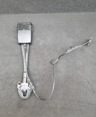 Audi A4 S4 B8 8K Front seatbelt buckle 8K0857756D