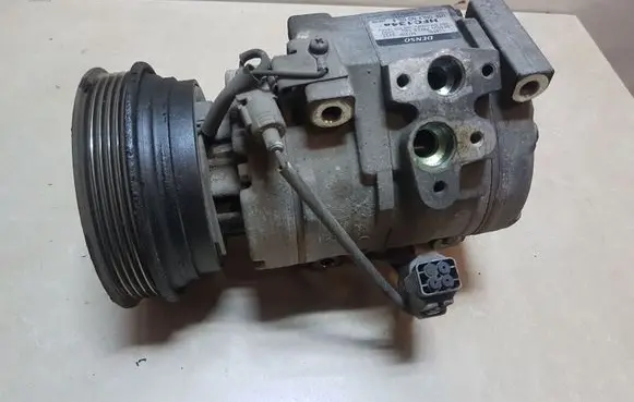 Toyota Avensis T220 Air conditioning (A/C) compressor (pump) 4472203433 HFC134A