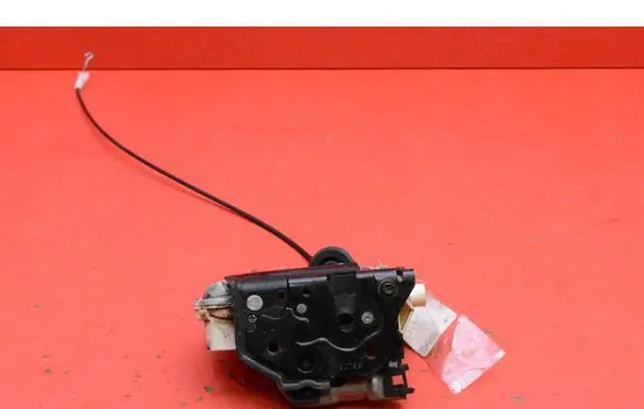 Audi A5 8T 8F Front door lock 