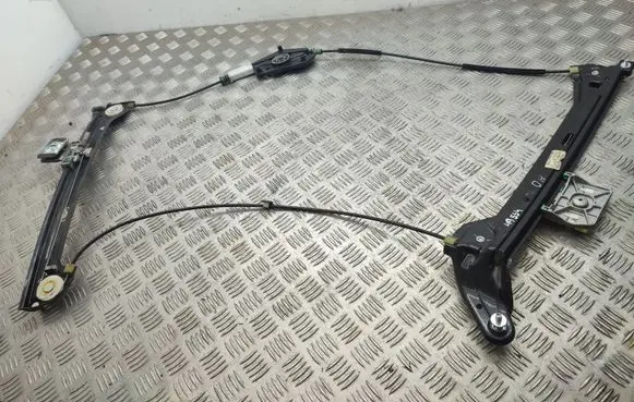 Audi A5 8T 8F Front door electric window regulator 8F0837462C