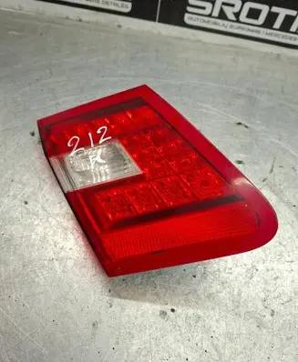 Mercedes-Benz E W212 Tailgate rear/tail lights A2129060158