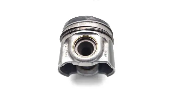 Ford Transit Courier Piston YMR6