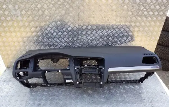 Volkswagen e-Golf Dashboard 5G1174UP 5G1857181A