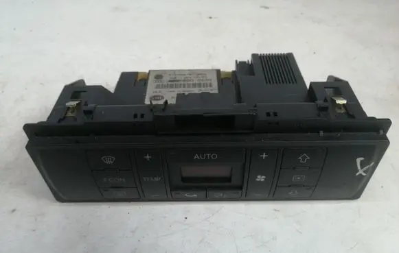 Audi A4 S4 B5 8D Climate control unit 8D0820043M