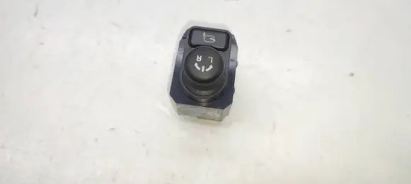 Suzuki SX4 S-Cross Wing mirror switch