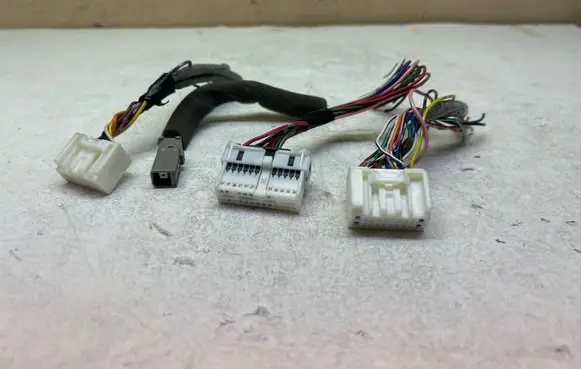 Mitsubishi Outlander Sound system wiring loom 8750A70