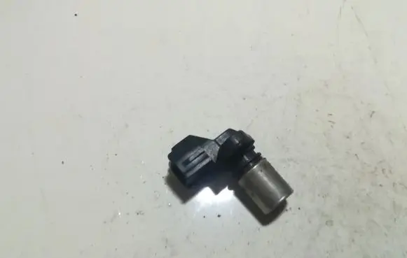 Volvo S80 Crankshaft position sensor 8627355 029600-1210