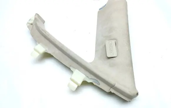 Maserati Levante (C) pillar trim 6700621890 4070085700