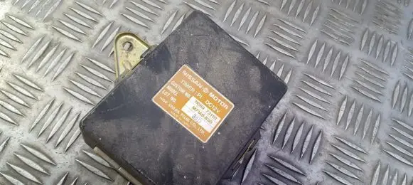 Nissan Sunny Other control units/modules 1106973Y01 M71AB-B30