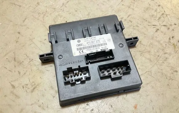 Audi Q7 4L Comfort/convenience module 4F0907279 4F0910279K F005V00619
