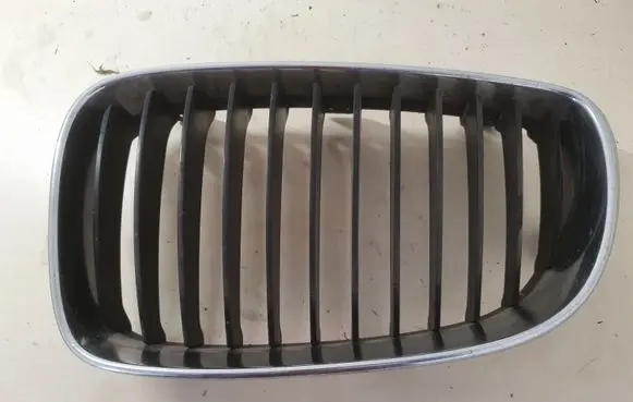 BMW 1 E81 E87 Front grill