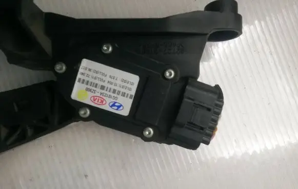 Hyundai i40 Accelerator throttle pedal GG10123A3Z900 327263z900