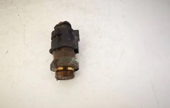 Skoda Fabia Mk1 (6Y) Coolant temperature sensor 1J0959481