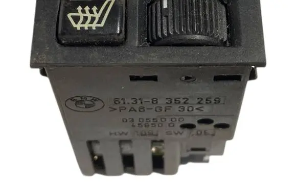 BMW 5 E39 Seat heating switch 8352259 61318352259
