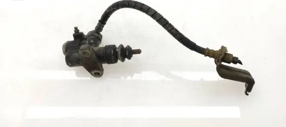 Subaru Legacy Clutch slave cylinder 