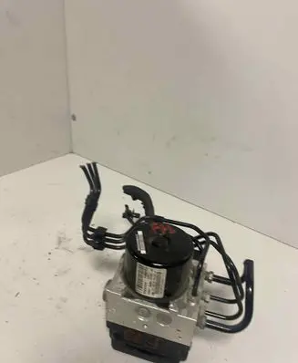 Volvo V70 ABS Pump 30681619 P30681619 10092604053