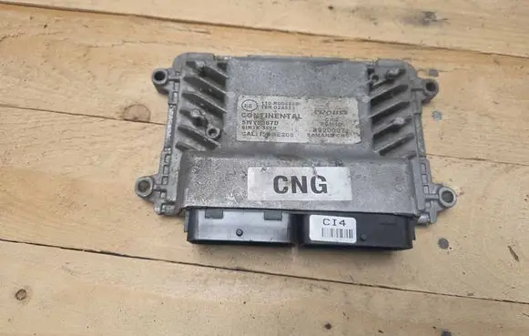 Lada Samara Engine control unit/module 5WY5867D