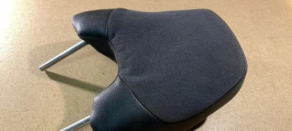Volvo S80 Front seat headrest 