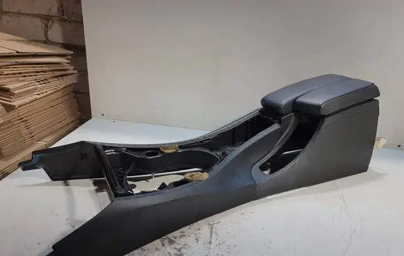 BMW 3 E90 E91 Armrest 7075357 58450713 E116233121