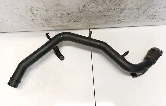 Audi Q7 4L Intercooler hose/pipe 7L6145795S 7L6145770M