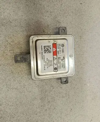 Audi Q3 8U Headlight ballast module Xenon 8K0941597E W003T22071 06234305