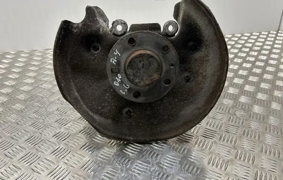 Audi A4 S4 B8 8K Rear wheel hub spindle/knuckle 