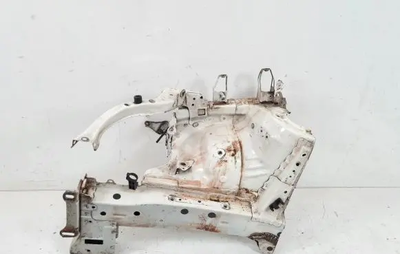 Toyota Verso Front side member 