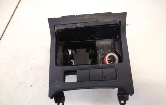 Volkswagen Golf V Cigarette lighter 1k0857961