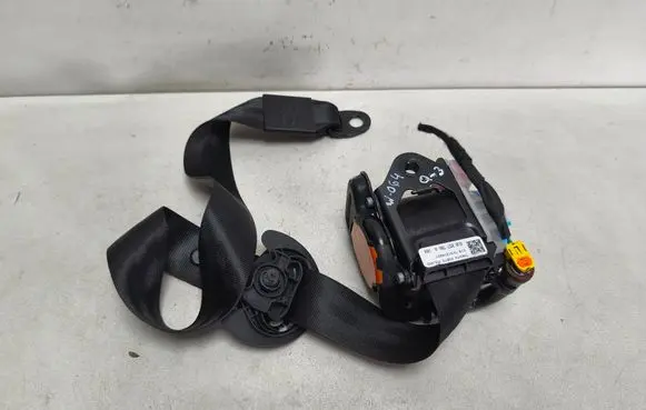 Audi Q3 8U Front seatbelt 8U0857706A