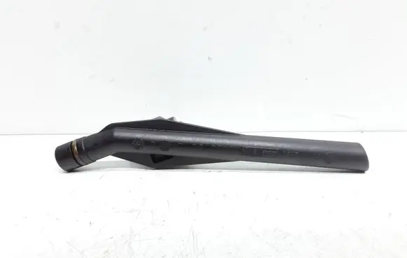 Volvo V40 Oil fill pipe 9685411480