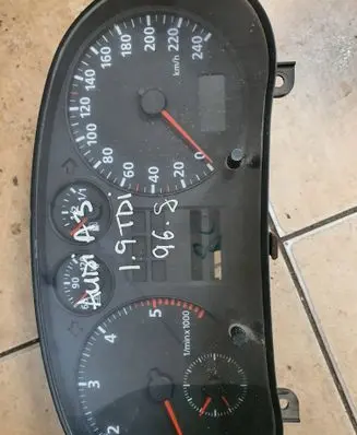 Audi A3 S3 8L Speedometer (instrument cluster) 8L0919860 110008778001