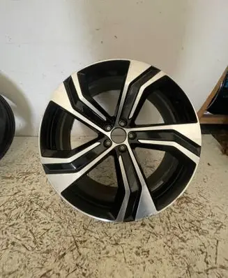 Volvo XC90 R22 alloy rim 