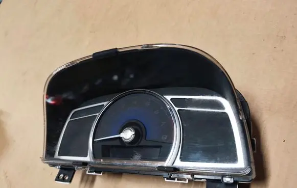 Honda Civic Speedometer (instrument cluster) 78200SNBG500 HR0340607