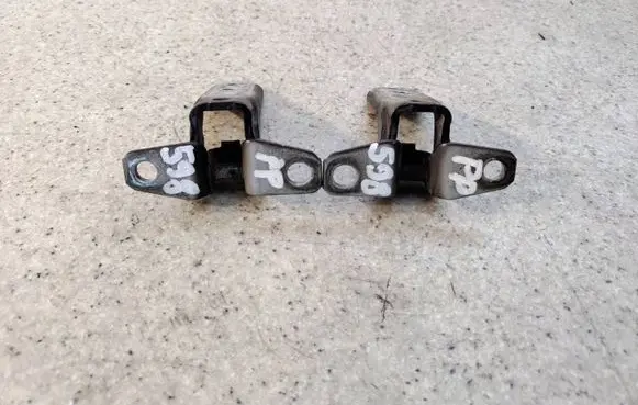 Mitsubishi Outlander Front door hinge set