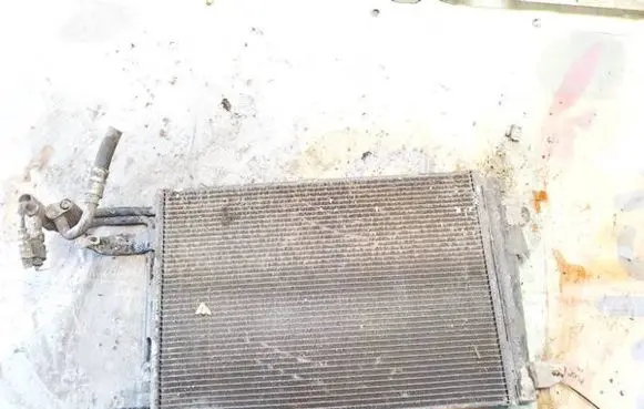 Skoda Octavia Mk2 (1Z) A/C cooling radiator (condenser)