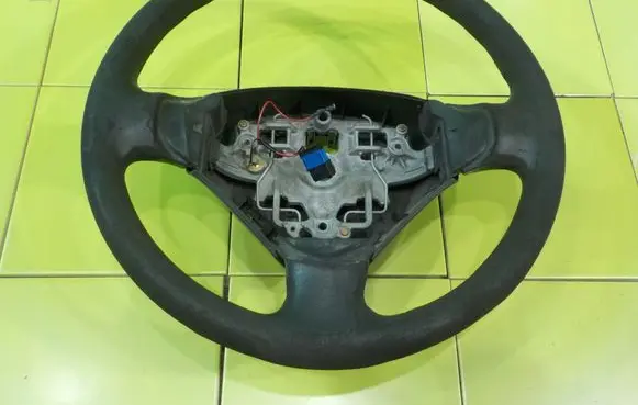 Citroen Berlingo Steering wheel 17AB115
