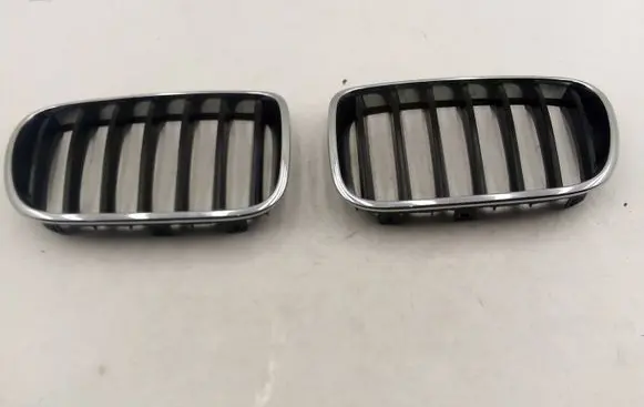 BMW X3 F25 Front bumper upper radiator grill 51117210725 51117210726